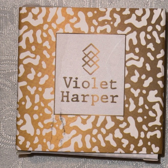 VIOLET HARPER
Morgan Gold Beaded Bracelet + Earrings Set..NEW in Box - Picture 3 of 9